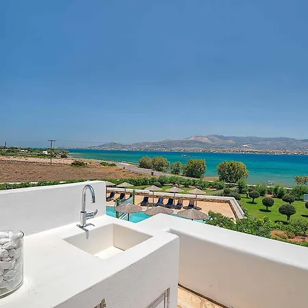 Afroditi * Antiparos Town